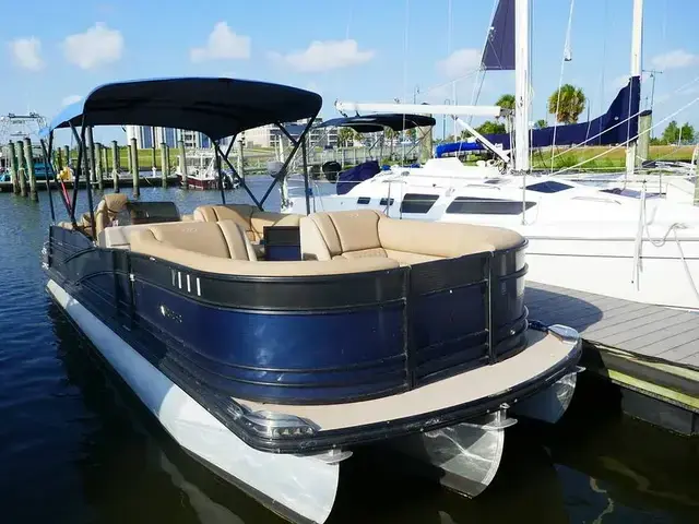 Harris Grand Mariner 250