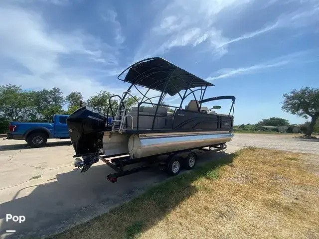 Harris Boats Sunliner 250