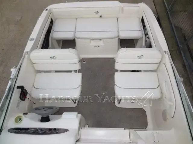 Sea Ray 215 Express Cruiser