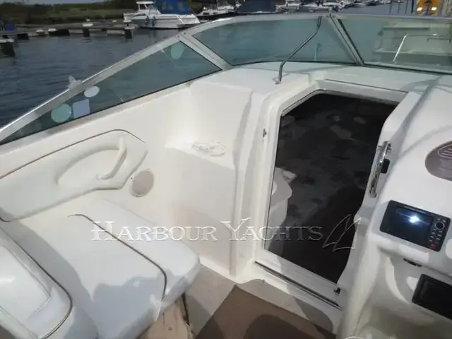 Sea Ray 215 Express Cruiser