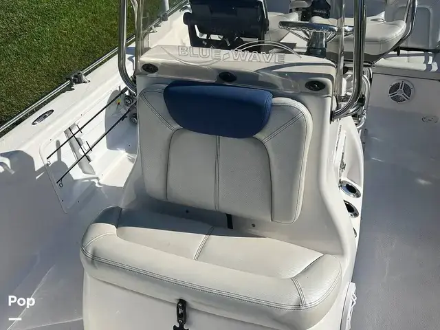 Blue Wave Boats Pure Bay 2000