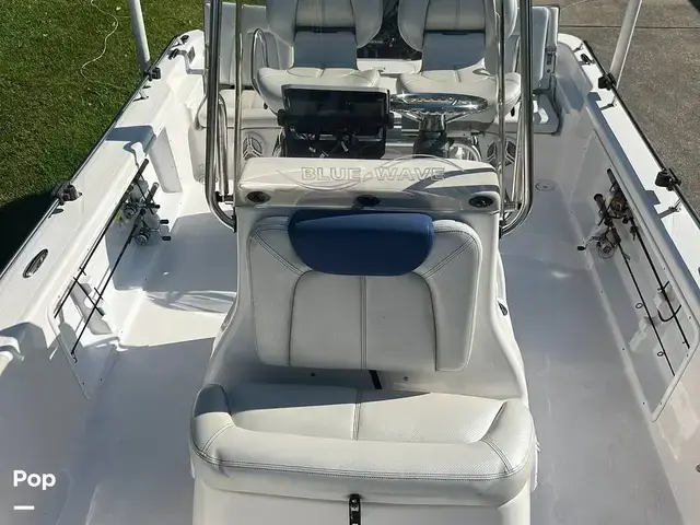 Blue Wave Boats Pure Bay 2000