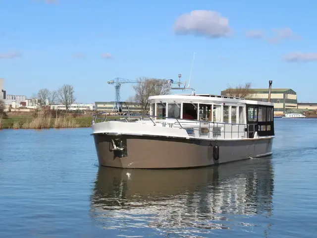 Stevens Family Cruiser