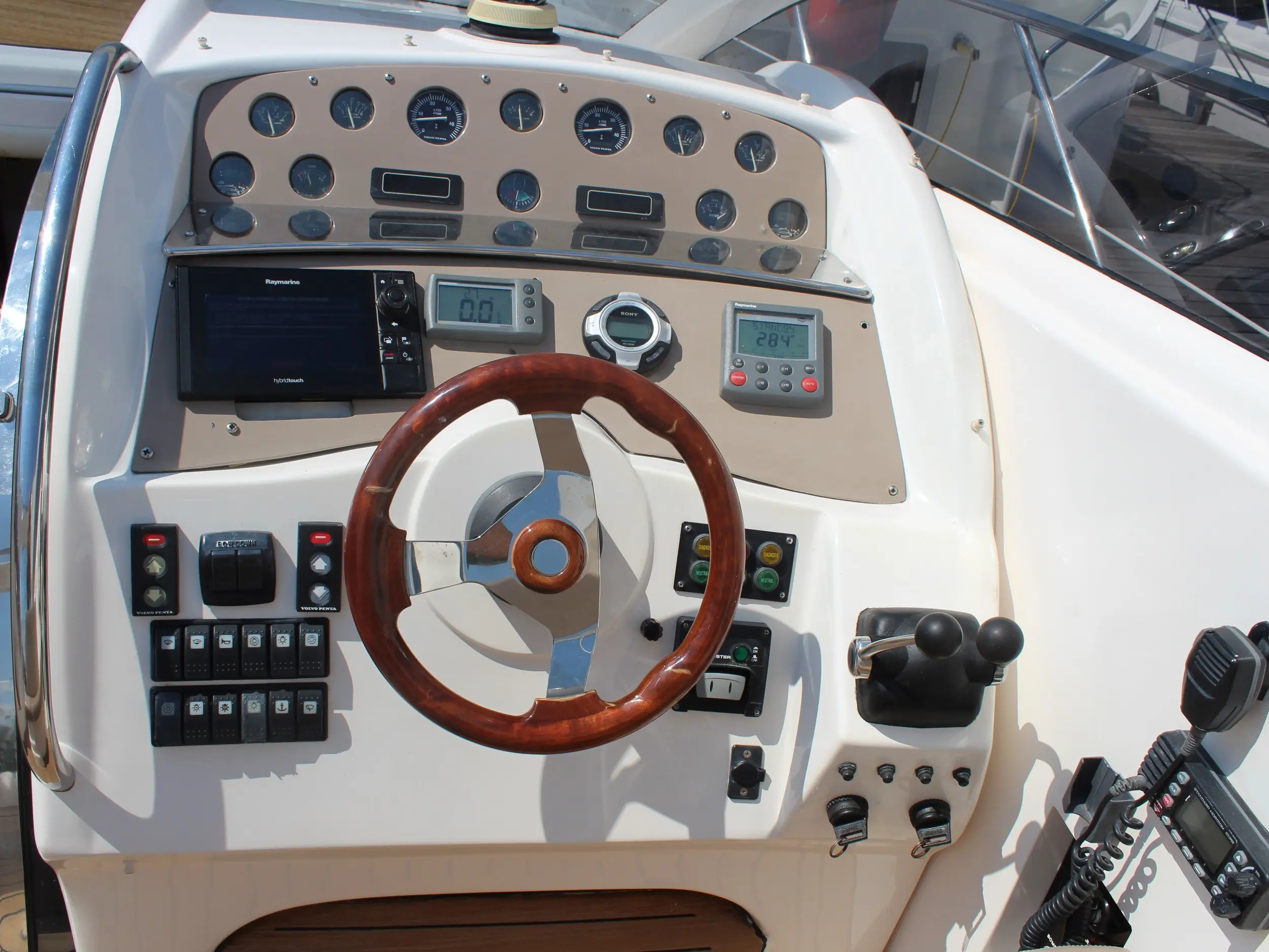 2001 Astondoa 40 open