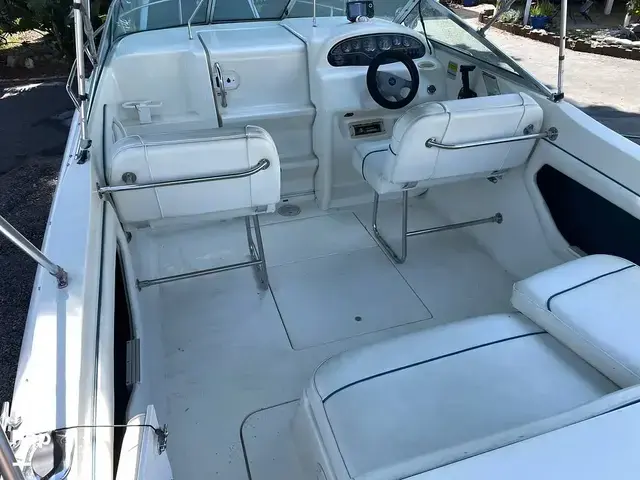 Sea Ray 215 Sundancer