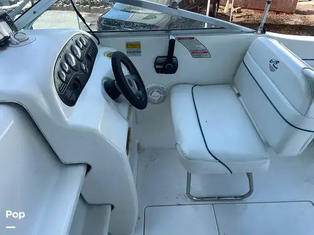 Sea Ray 215 Sundancer