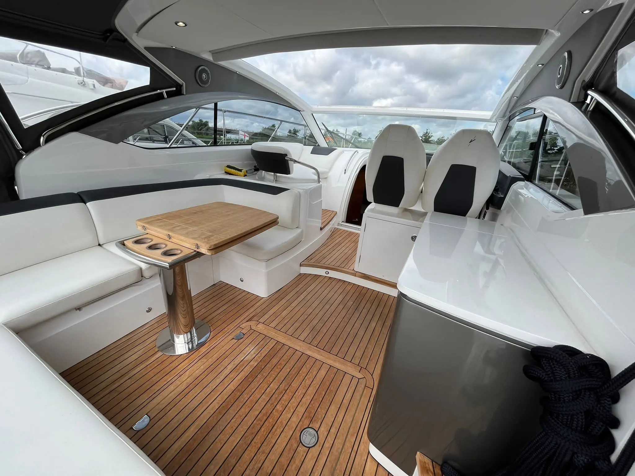 2017 Princess v40