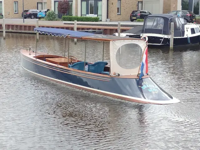 Custom Notarisboot Thames Beavertail 9.65