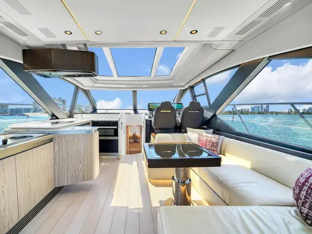 Azimut 60