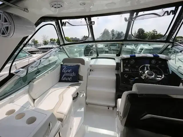 Monterey 295 Sport Yacht