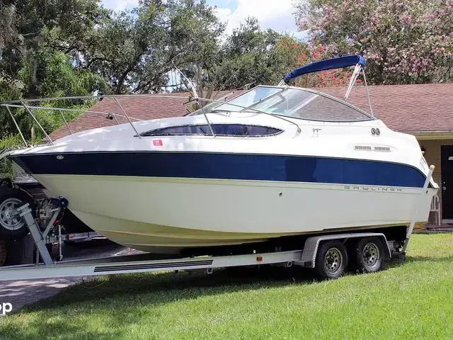 Bayliner 245 Cruiser