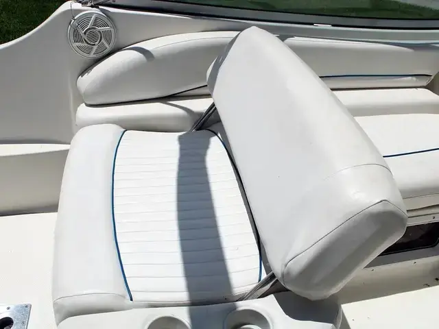 Bayliner 245 Cruiser