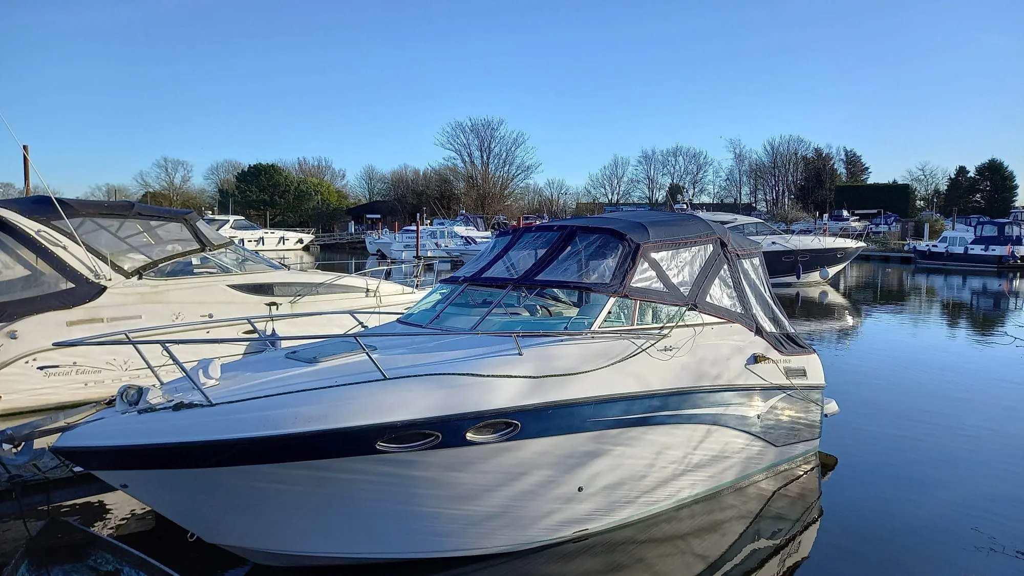 2002 Crownline 242 cr