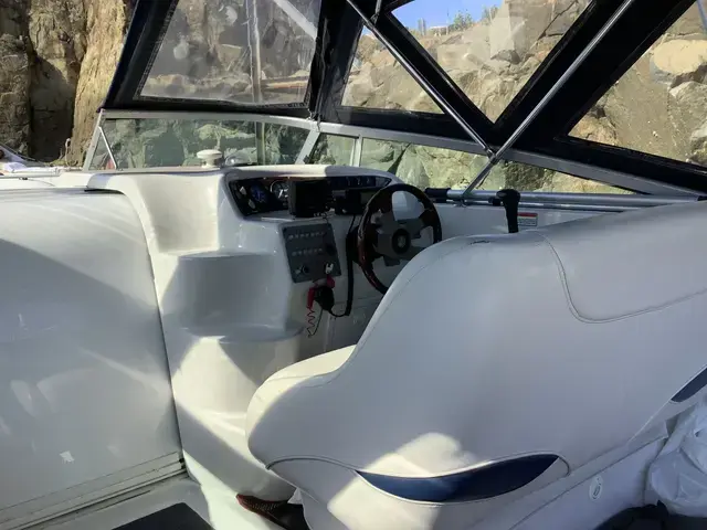 Crownline 242 Cr