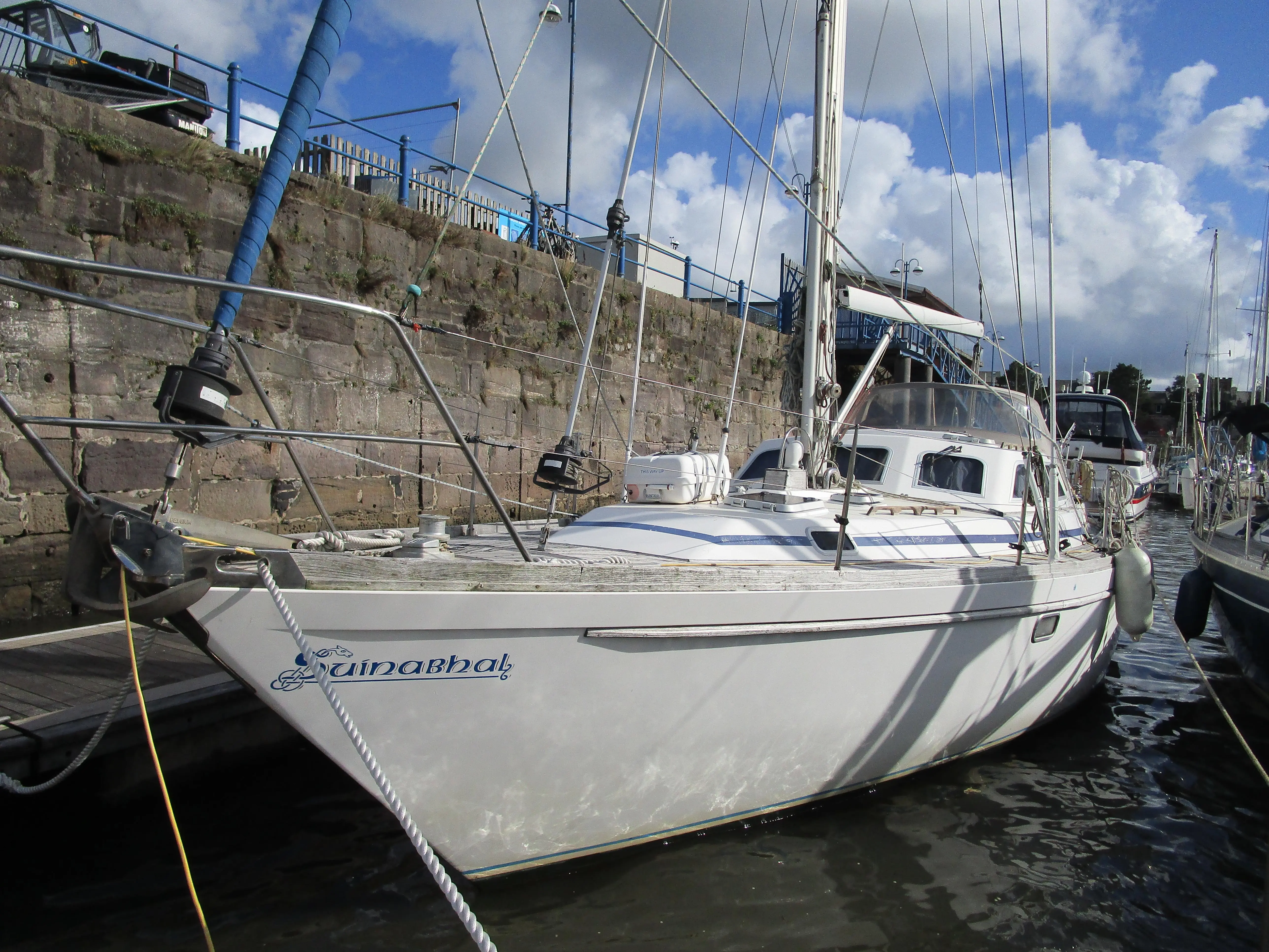 1992 Sovereign 40 deck saloon