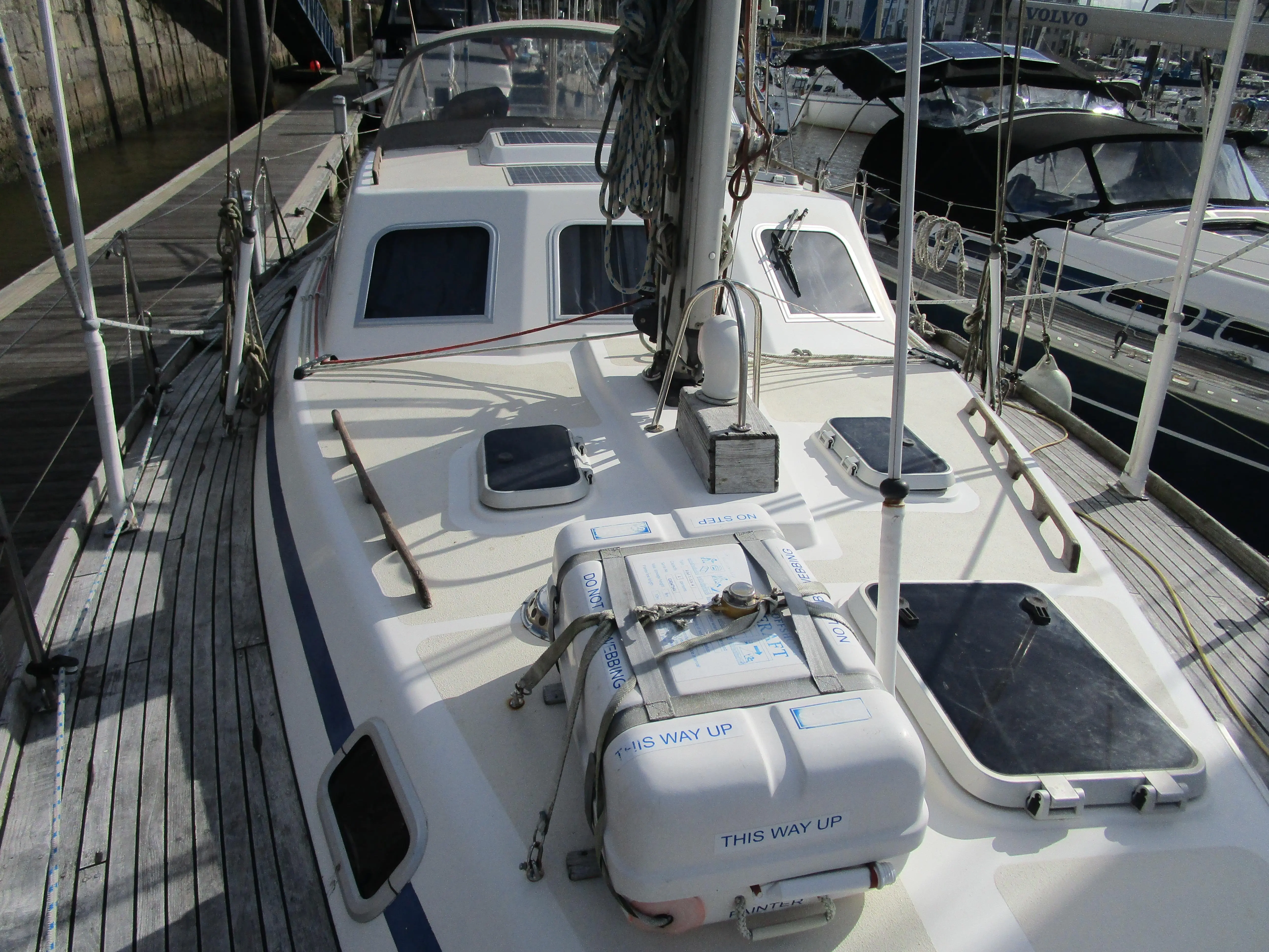 1992 Sovereign 40 deck saloon