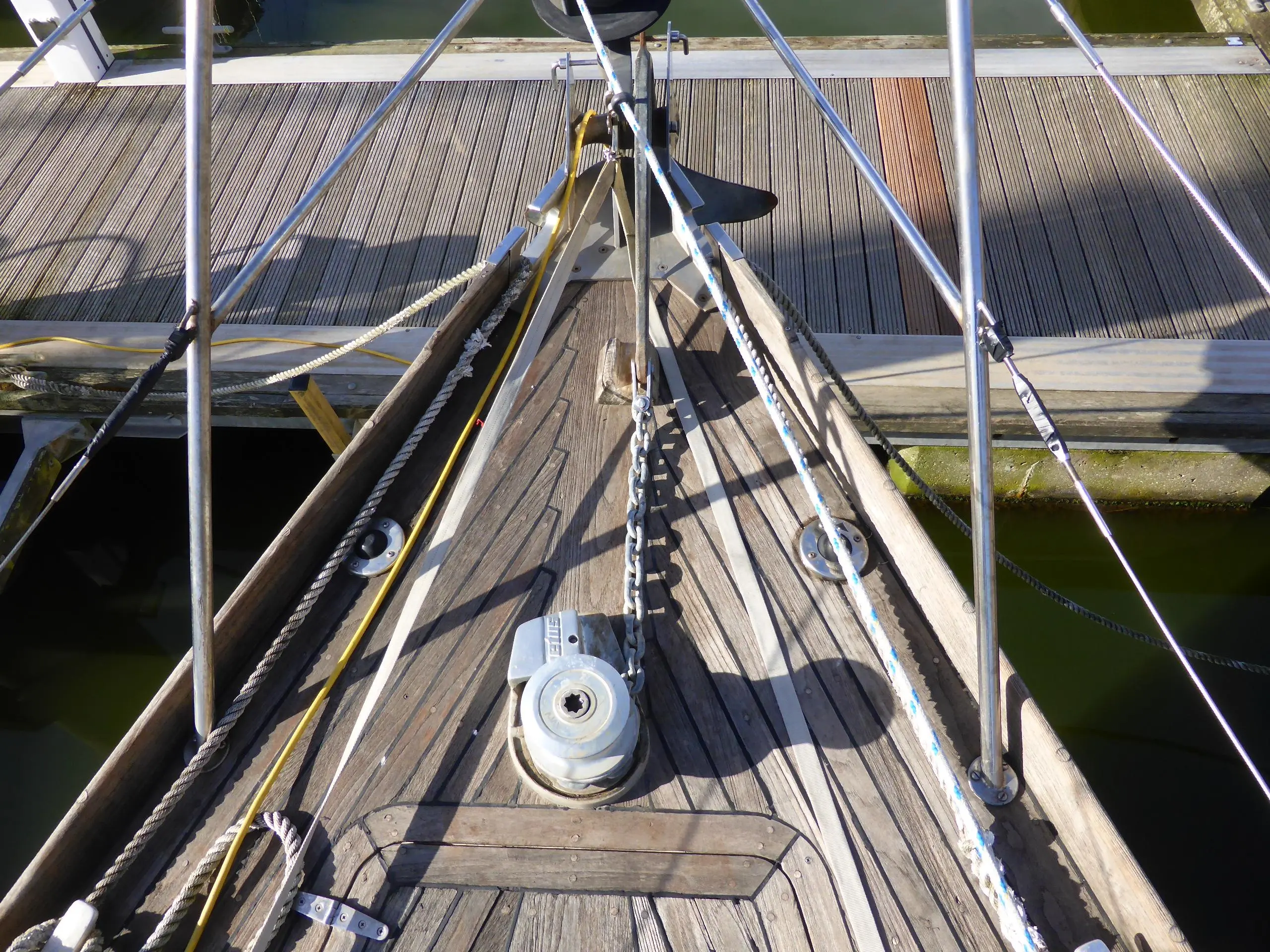 1992 Sovereign 40 deck saloon