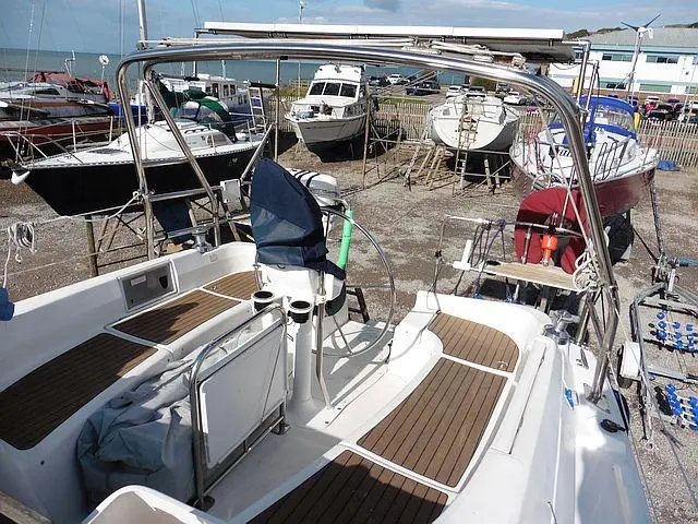 2005 Luhrs hunter 36 legend