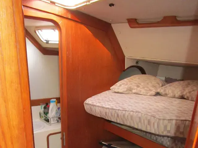 Sovereign 40 Deck saloon