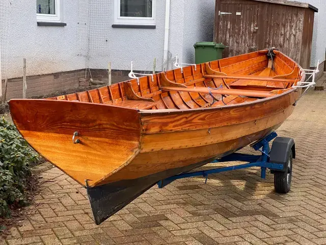 Custom Boats Rowing skiff