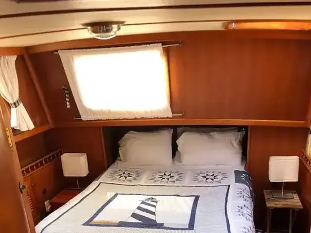 Albin 43 Trawler