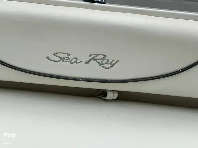 Sea Ray 215 Weekender