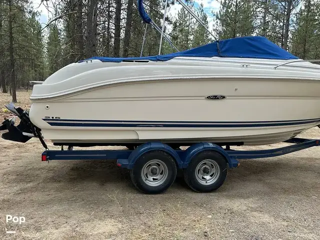 Sea Ray 215 Weekender