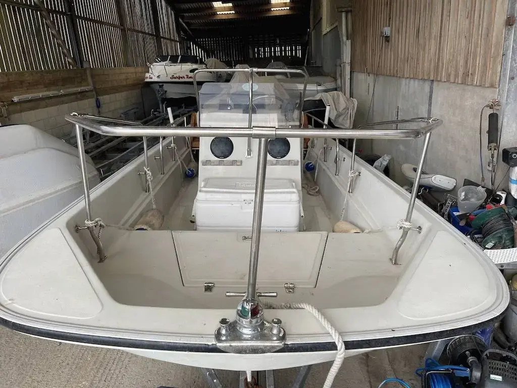 1993 Boston Whaler 17 montauk