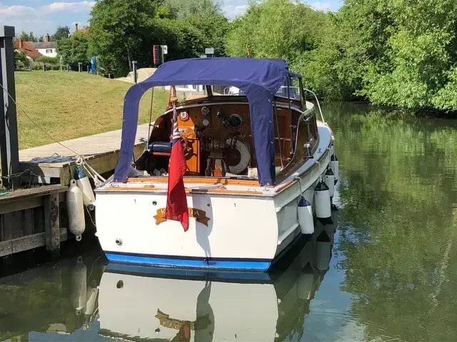 Broom River Boat