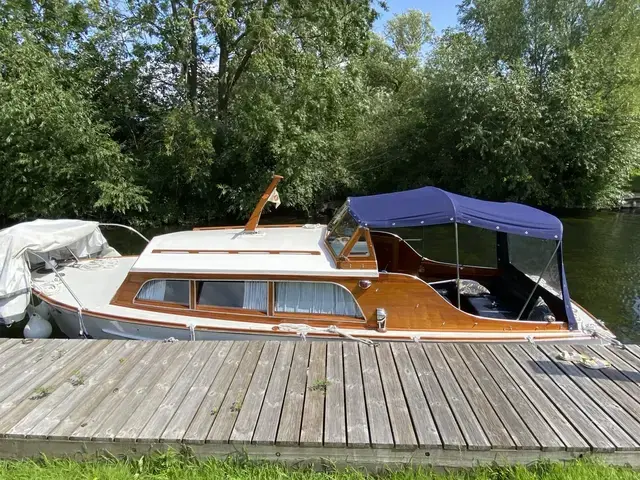 Broom Boats River Boat