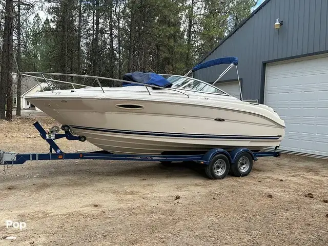 Sea Ray 215 Weekender