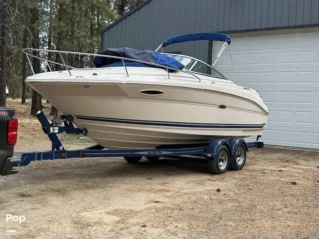 Sea Ray 215 Weekender