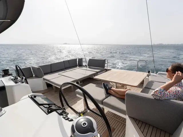 Jeanneau Yachts 55