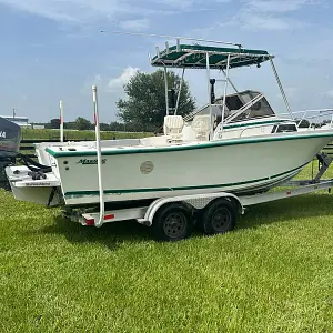 1992 Mako 210