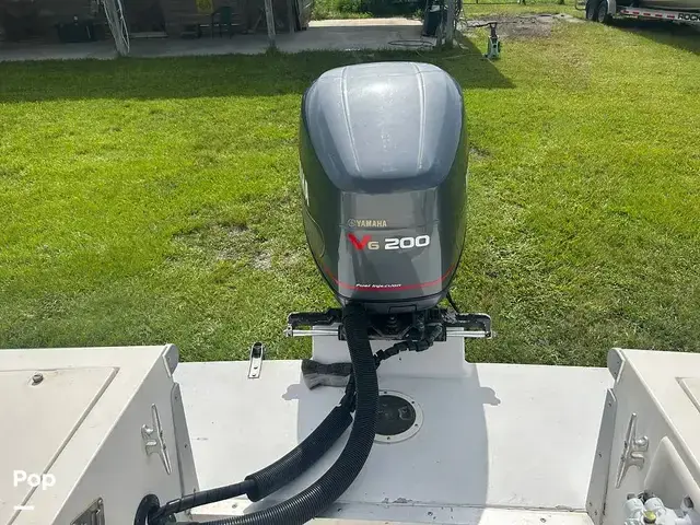 Mako 210