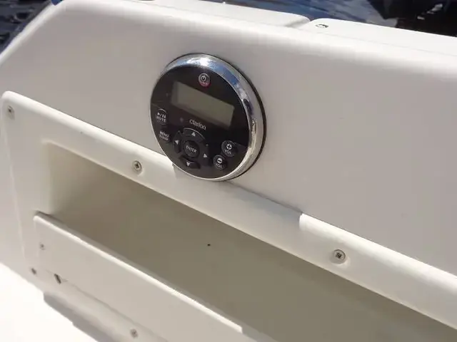 Rinker 282 Captiva