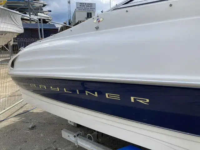 Bayliner 2052 Capri Cuddy