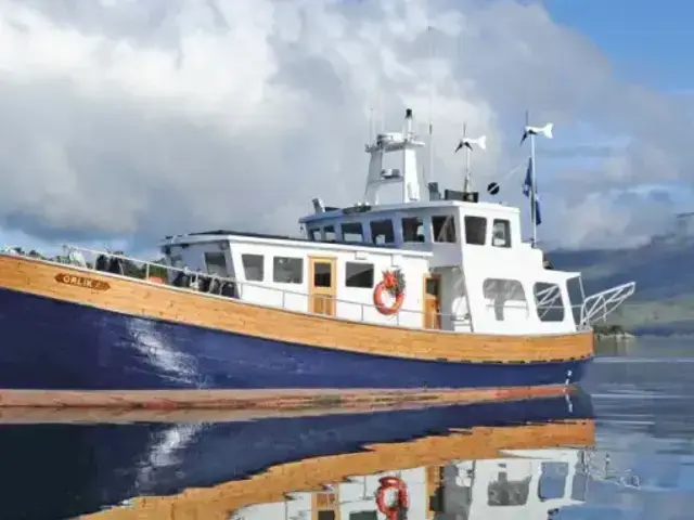 Trawler YACHT