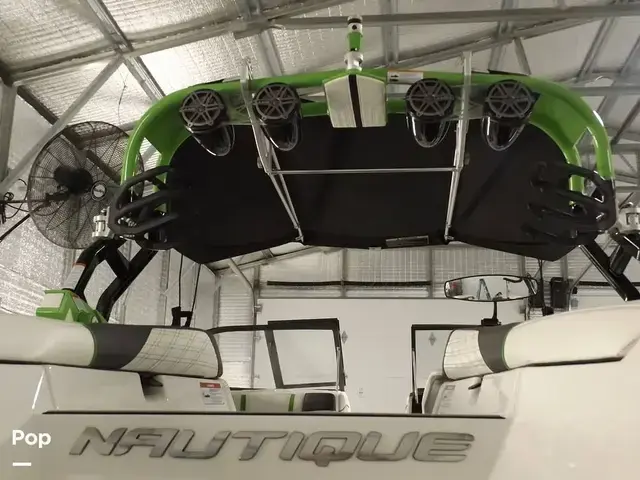 Nautique G23