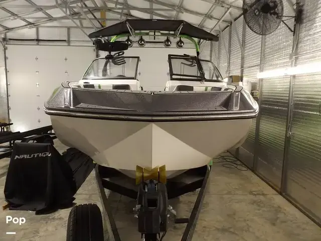 Nautique G23