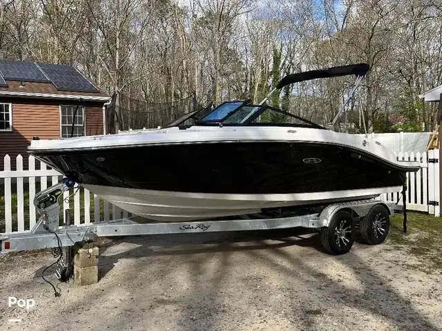 Sea Ray 190SPX