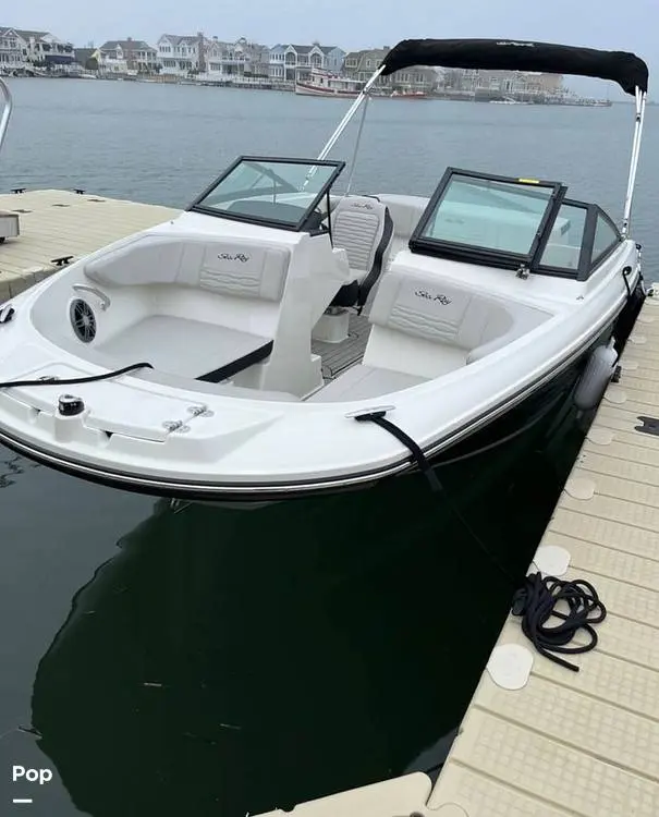 2022 Sea Ray 190spx