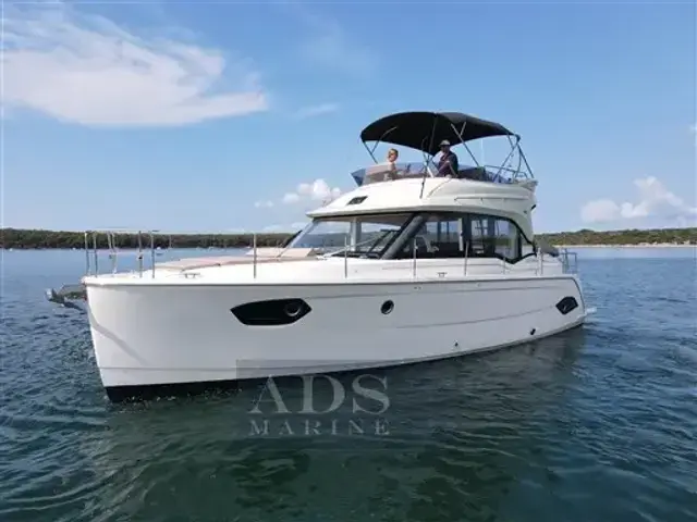 Bavaria E40 Flybridge