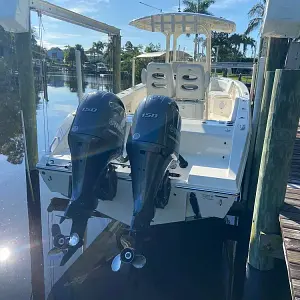 2022 Cobia Boats 262CC