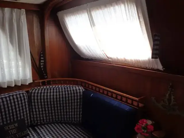 Albin 43 Trawler