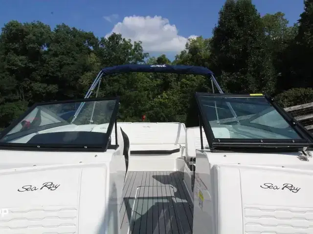 Sea Ray 210 Spx