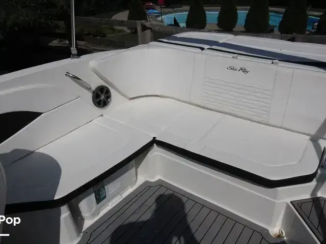 Sea Ray 210 Spx