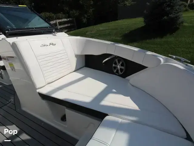 Sea Ray 210 Spx