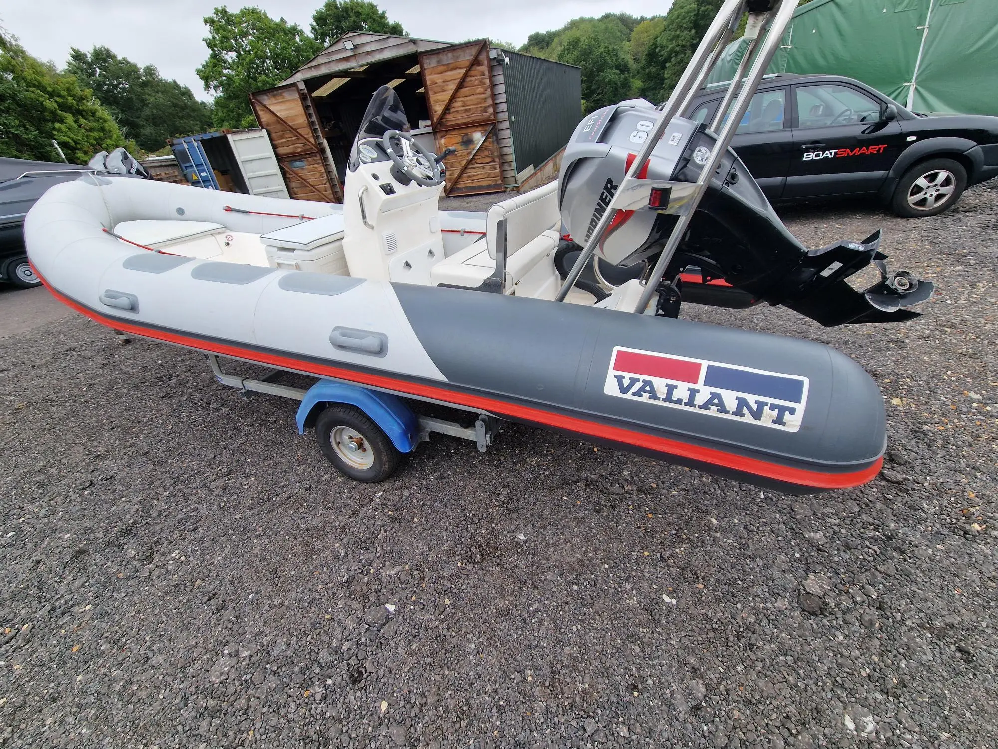 Valiant Boats V 520