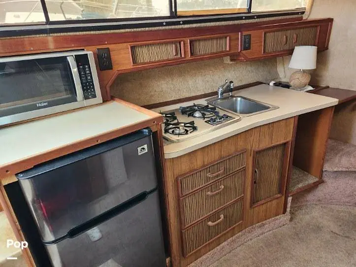 1983 Sea Ray sundancer 340 express